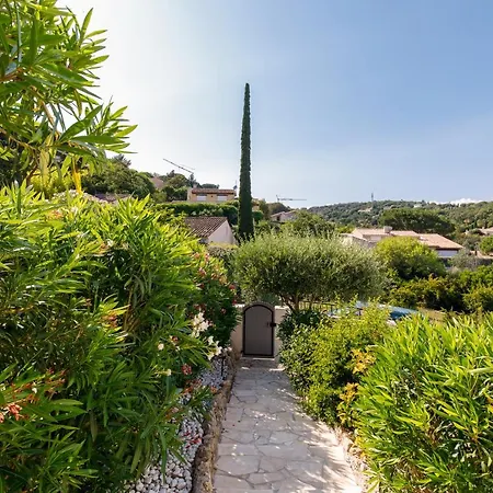 Solaroc Yourhosthelper Villa